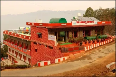 The Ranikhet Continental Hotel di Almora