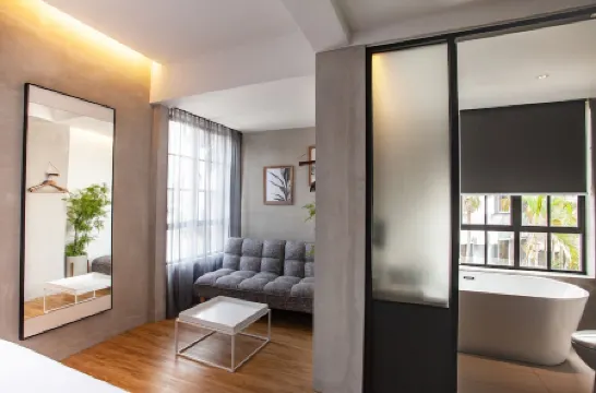 Atelier Hotel Johor Bahru Отели рядом с достопримечательностью «Century Garden»