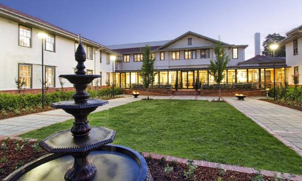 Hotel Kurrajong Canberra