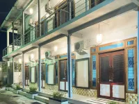 RedDoorz Syariah near Pasar Aceh Shopping Centre Hotel di Banda Aceh
