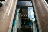 Elyton Hotel, Autograph Collection Hotels near Kelly Ingram Park