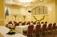 Balneario de Archena - Hotel León Hotels in Fortuna