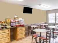 Quality Inn & Suites Maggie Valley - Cherokee Area - breakfast