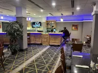 Holiday Inn & Suites SPRINGFIELD - I-44 by IHG - bar