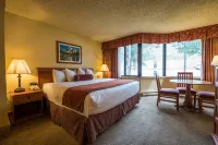 The Grand Lodge Hotel and Suites