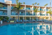 Marina del Rey Hotel - Beach