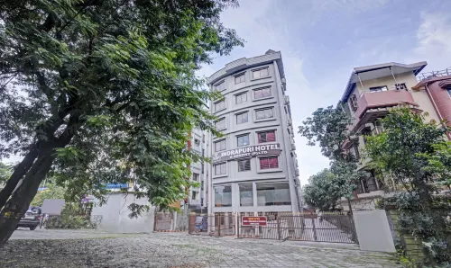 Treebo Indrapuri Hotel & Resort Siliguri Junction - 3-نجوم