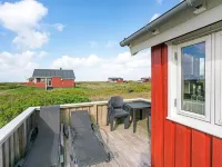 "Mortensen" - 350m from the Sea