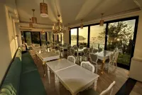 Bab-I Zer Konaklama Ve Restoran - Frühstück