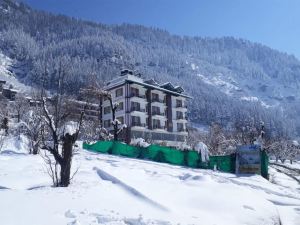 Pristine Inn Manali