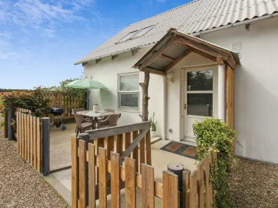 "Kundry" - 800m from the Sea