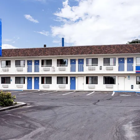 Motel 6 Ontario, or