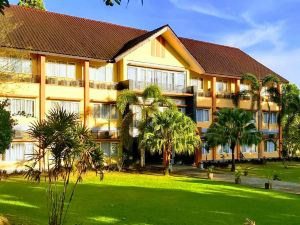 Wonua Monapa Hotel Resort