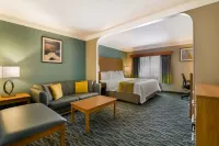 Best Western Plus Executive Court Inn  Conference Center Hotel dekat Pine Island Park