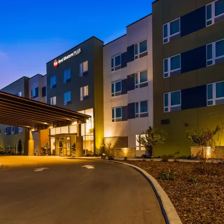 Best Western Plus Peppertree Nampa Civic Center Inn