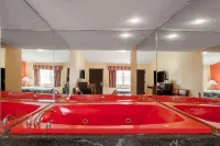 Travelodge by Wyndham Jersey City - 2-Star