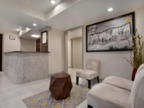 Super 8 by Wyndham Ruston ラストンのホテル