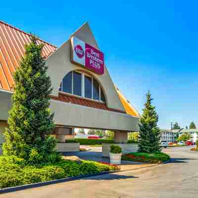 Best Western Plus Coeur DAlene Inn Hotel Exterior