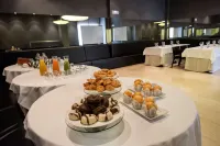 Carris Cardenal Quevedo - sarapan