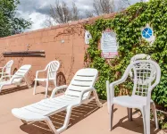 Econo Lodge Inn & Suites Hotels in Santa Fe