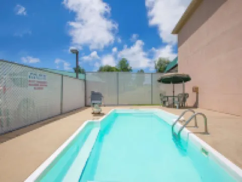 Howard Johnson by Wyndham Beckley Hotels in Beckley