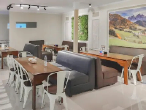 Urbanview Hotel MM Indramayu by RedDoorz Hotels in Indramayu