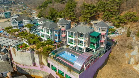 Propose 1st Pension Ganghwa Отели рядом с достопримечательностью «Dongmak Beach»