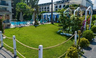 URAS BEACH HOTEL