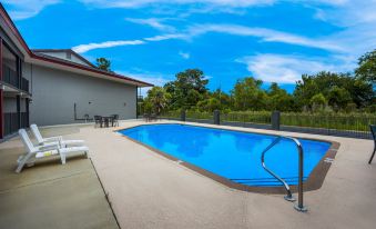 Red Roof Inn & Suites Thomasville