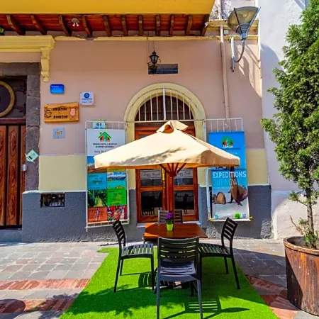 Friends Hotel & Rooftop - Historic Center & Museums