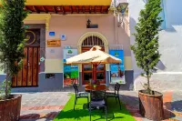 Friends Hotel & Rooftop - Historic Center & Museums - balcony