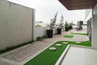 在De Prima公寓的舒適工作室房間 Sei Putih Tengah住宿飯店