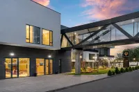 Alma Health & Spa Retreat Hotels in 