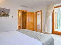 Bullea Hotels in Baredine