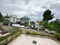 Peaceful Villa with Perfect View in the City Center Hotels in 