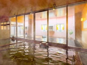 Hotel WBF Grande Asahikawa（Natural Hot Spring MinaPirika No Yu)