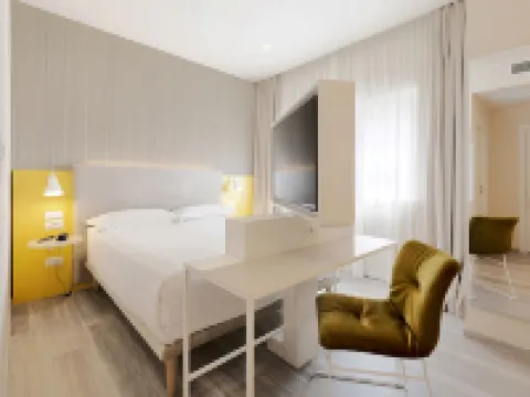 โรงแรมอเดสโซ โรงแรมในโรม