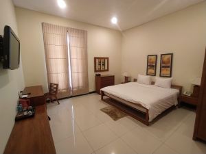 Alloro Boutique Hotel Pacitan