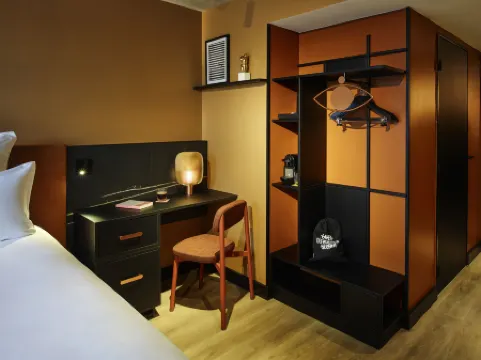 Tribe Paris Saint Ouen