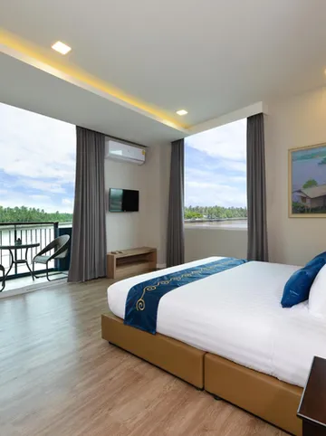 รูปภาพของโรงแรมอัมพวา ริเวอร์ฟร้อนท์