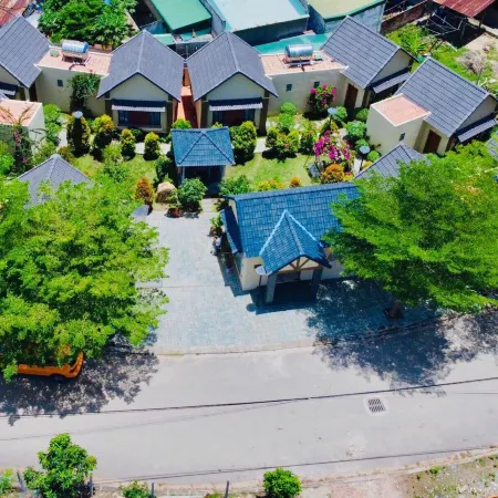 Aloha Hotel - Binh Tien