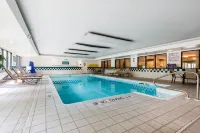 Comfort Inn & Suites Mishawaka-South Bend Hotels in Harris Township
