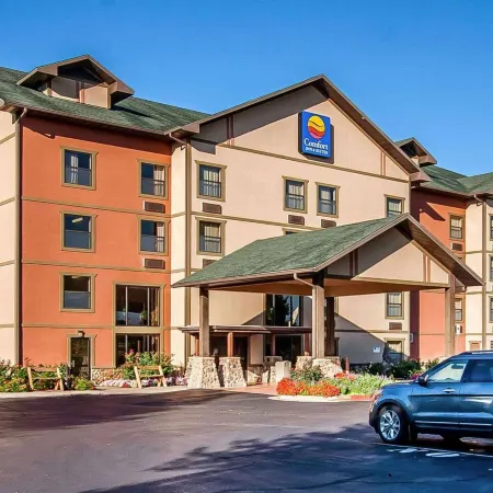 Comfort Inn & Suites Branson Meadows