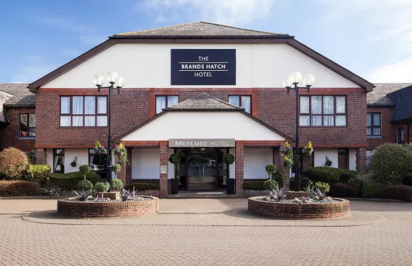 達特福德布蘭茲哈奇美居水療酒店