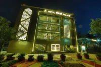 Hotel Maya Palace
