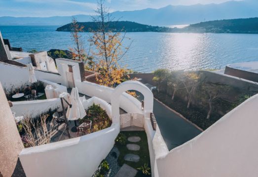 하이스바 리조트 수영장 객실