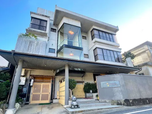Nakayoshi Hotels in Toba