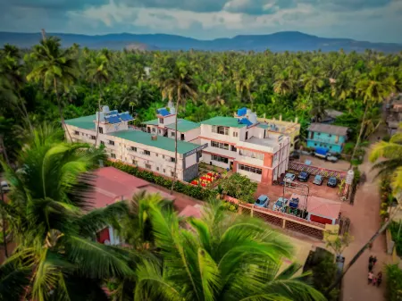 Arnnas Resort Diveagar Отели в г. Дивеагар