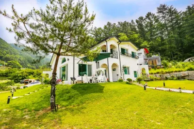 Yangpyeong Tasha's Morning Pension Hotels near Yongmunsan Yongmunsa Temple