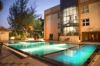 7 Apple Resort Lonavala - Mountain view